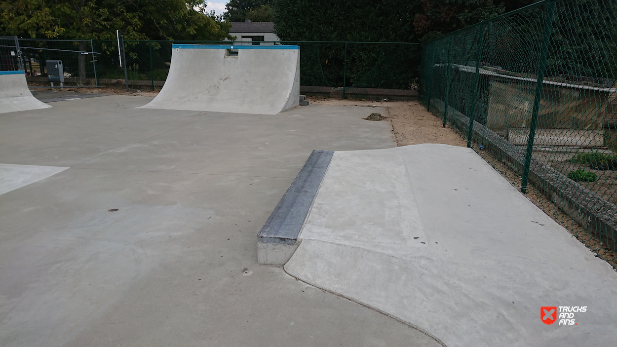 Kapelle-op-den-Bos skatepark